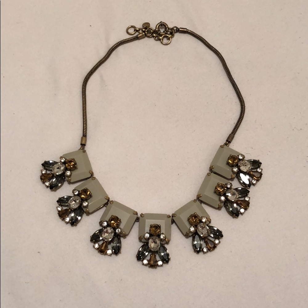 Statement necklace
